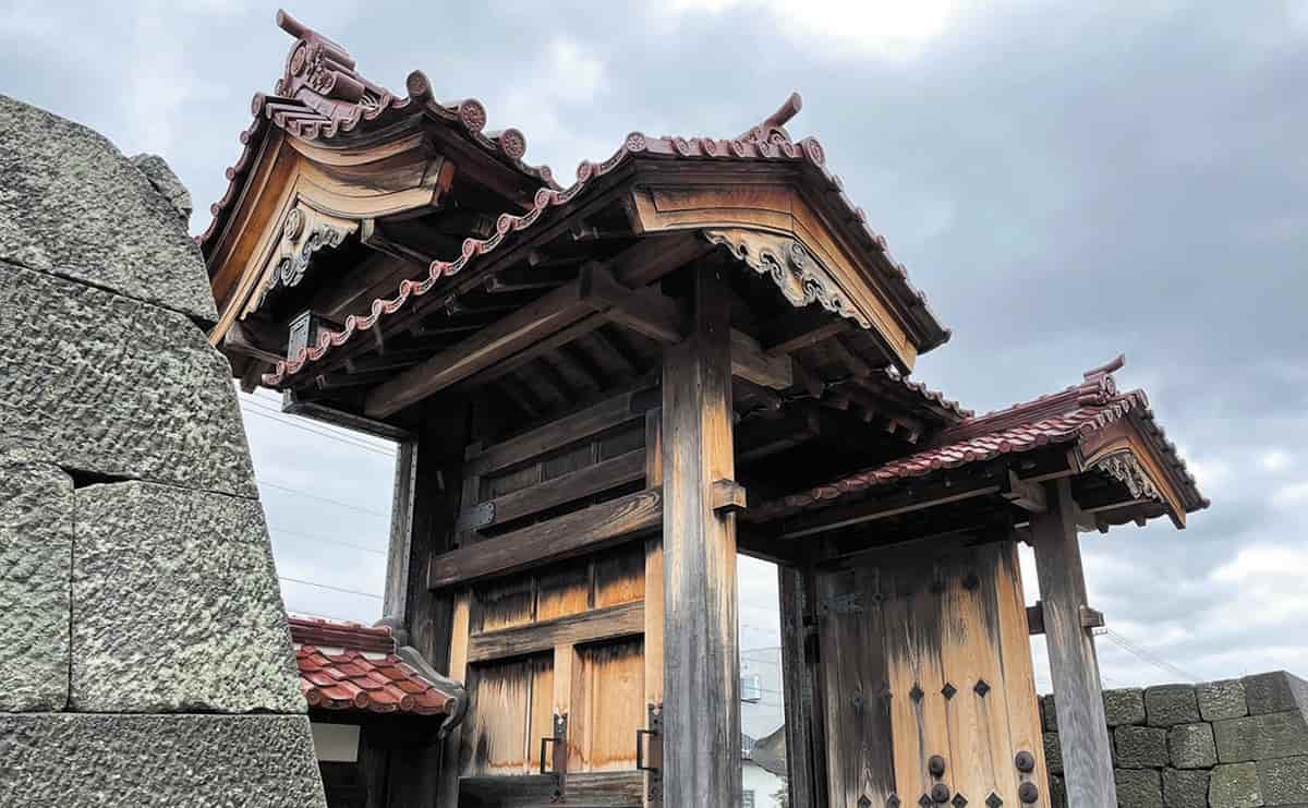 舎人門遺構
