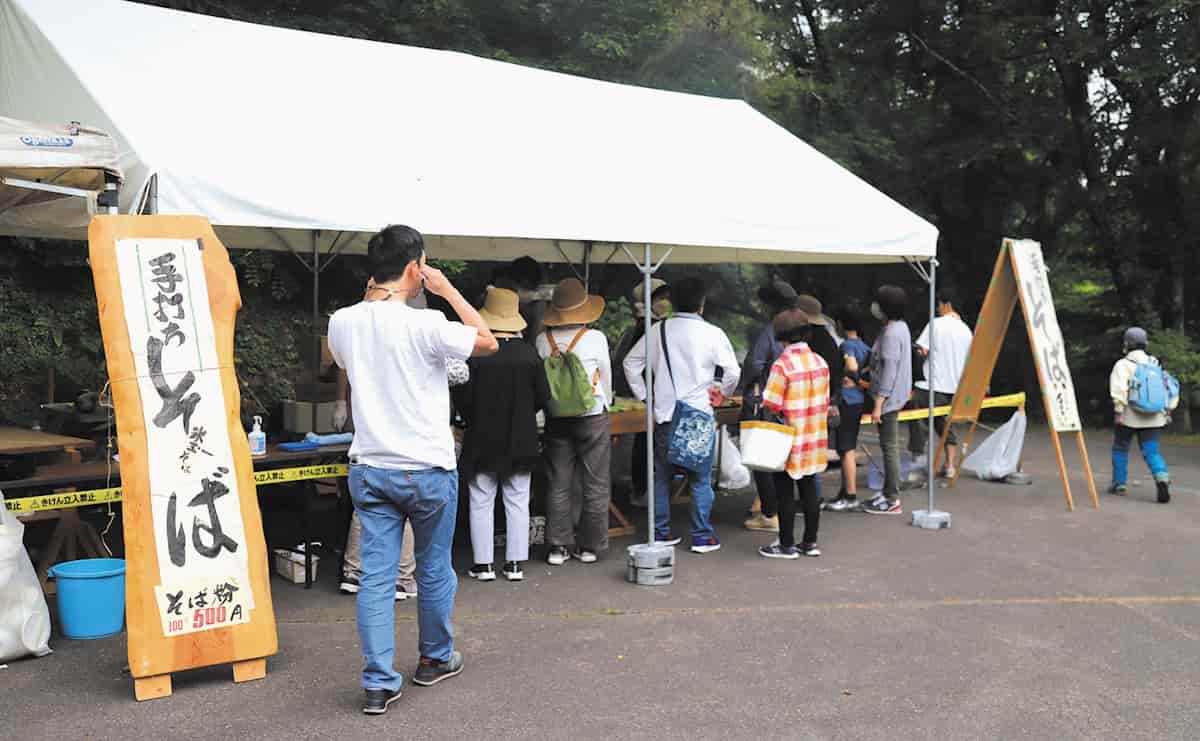 写真：そば打ち実演