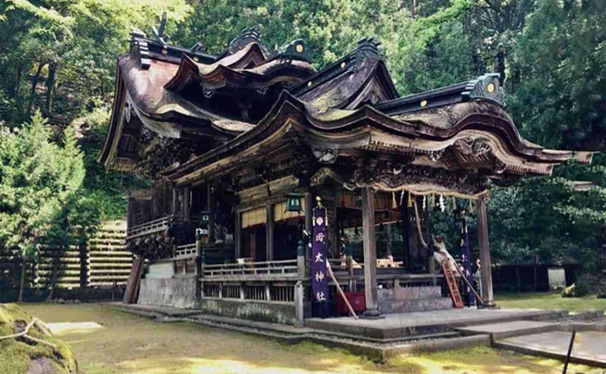 岡太神社・大瀧神社の下宮（写真提供︰栁瀨晴夫氏）